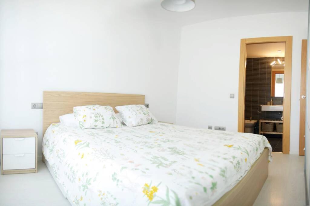 Apartamento Diseno A Cien Metros Del Mar. Torredembarra Exterior photo